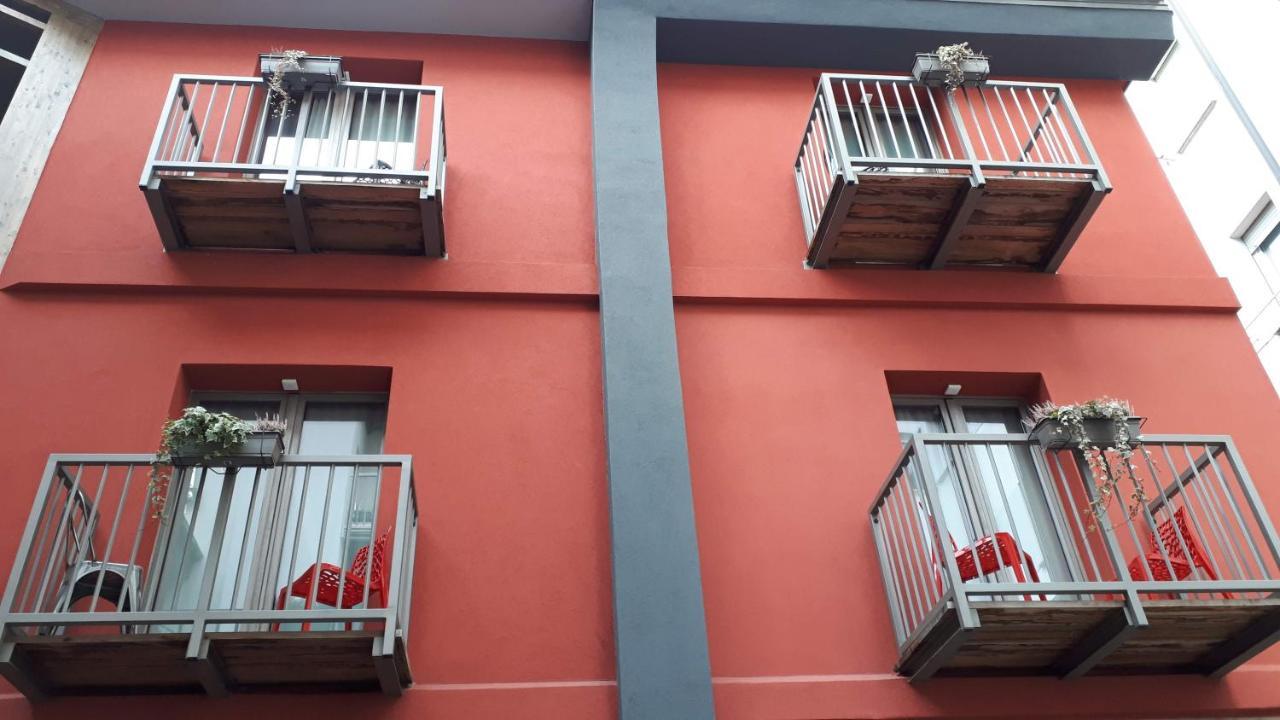 Hotel Bed & Rooms , Corte Rossa -1 Min Walk To Bernina Express Tirano Exterior photo