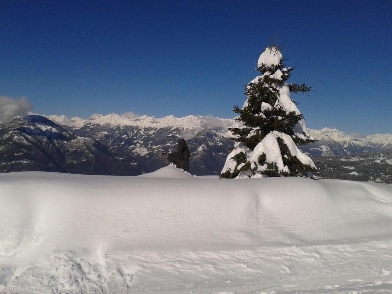 Hotel Bed & Rooms , Corte Rossa -1 Min Walk To Bernina Express Tirano Exterior photo